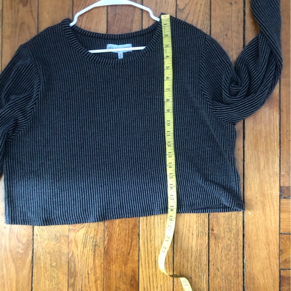 Black Ribbed Sweater - Picture 3 of 5